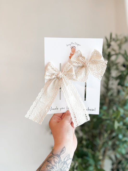 Antique ivory lace