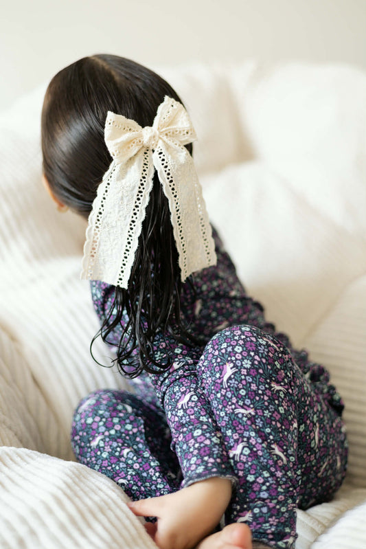 Antique ivory lace